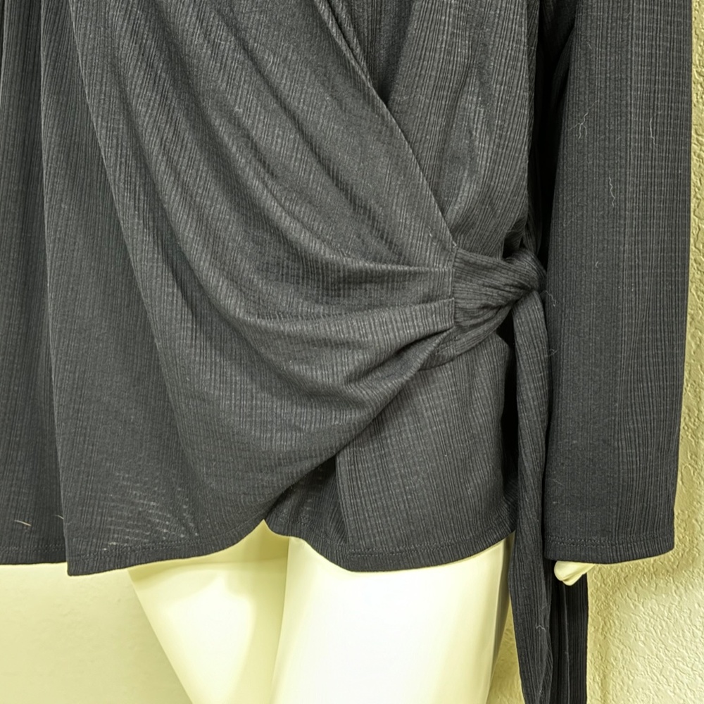 NWT Lane Bryant Navy Faux Wrap Top - Picture 5 of 10